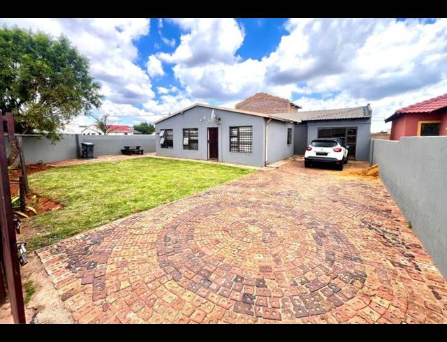 3 BEDROOM HOUSE FOR SALE IN GLEN RIDGE